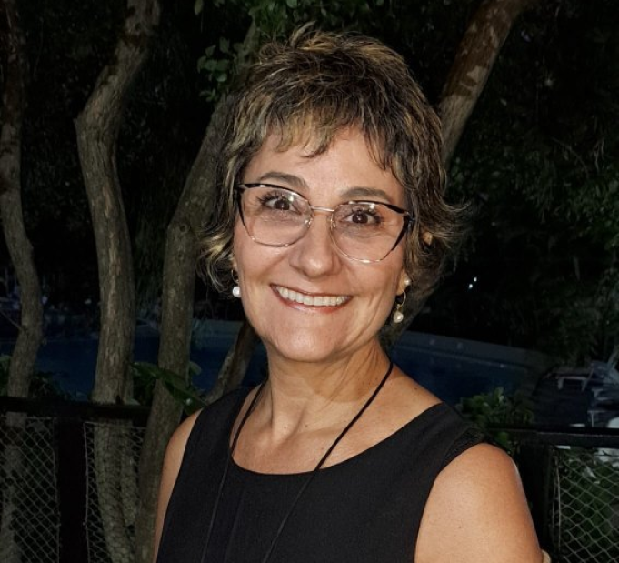 ANA LUCIA PORTELLA STAUB